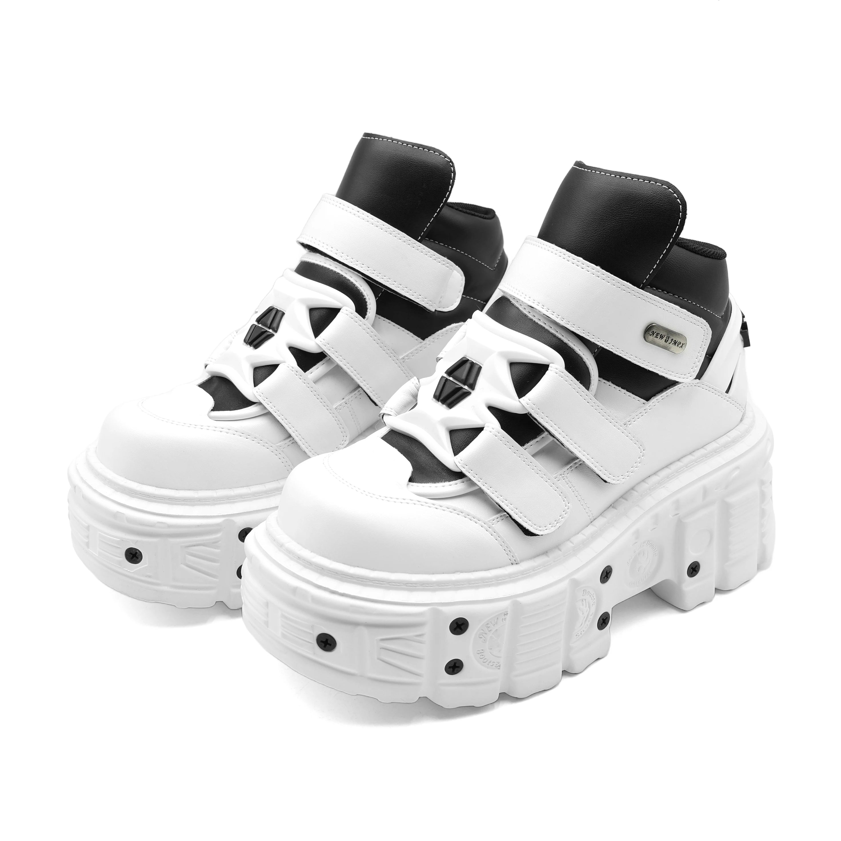 Women's Laced-Up Platform Gothic Ankle Boots