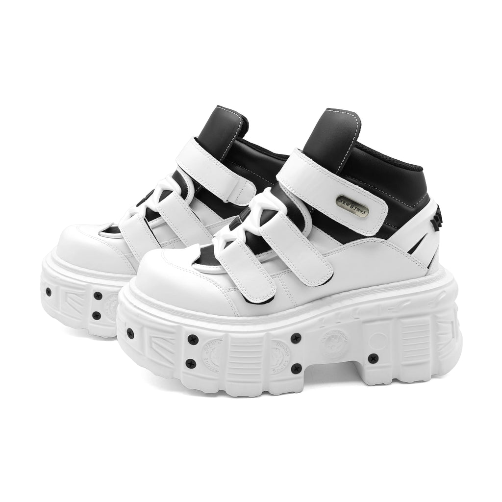 Women's Laced-Up Platform Gothic Ankle Boots